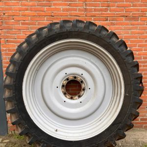 340/85R46 Michelin