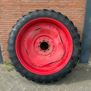 270/95R48 Alliance compleet op wiel